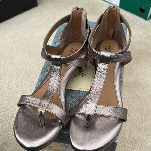 Born Silver Sandals with Strappy Design and Ankle Strap